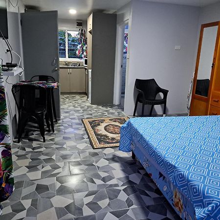 Tropical Almond Haven Bed and Breakfast Suva Exteriör bild